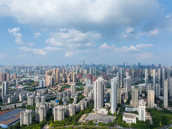 Wuhan şehir simgesi gökyüzü manzarası