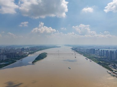 Wuhan şehir simgesi gökyüzü manzarası