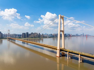 Wuhan şehir simgesi gökyüzü manzarası