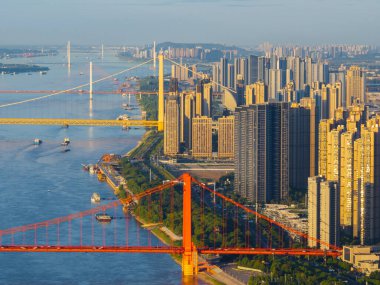 Wuhan şehir simgesi gökyüzü manzarası