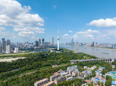 Wuhan şehir simgesi gökyüzü manzarası
