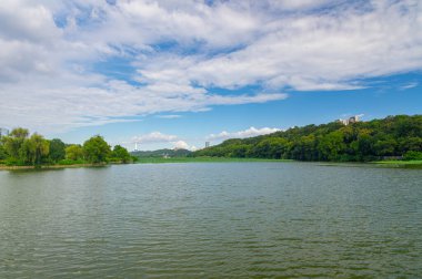 Wuhan şehir simgesi gökyüzü manzarası
