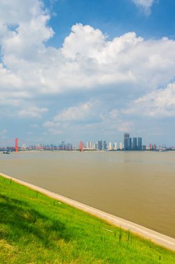 Wuhan şehir simgesi gökyüzü manzarası