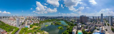 Wuhan şehir simgesi gökyüzü manzarası