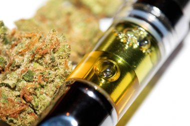 Vape, Thc ve Cbd ve marihuana tomurcuk için esrar yağı vaping 