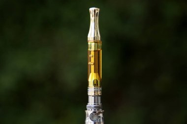 Vape Pen. Vaping Esrar ve Esrar. 