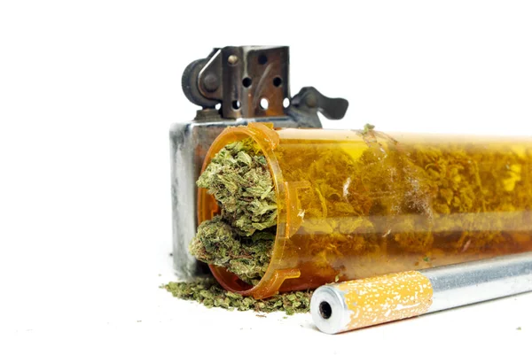 Gedroogde Marihuana Plastic Fles Lichter Drugsverslaving Concept Medisch Marihuana Concept — Stockfoto