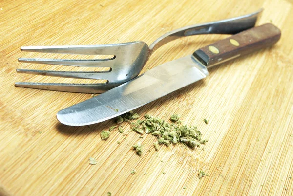 Composición Bodegones Con Marihuana Sobre Mesa Madera —  Fotos de Stock