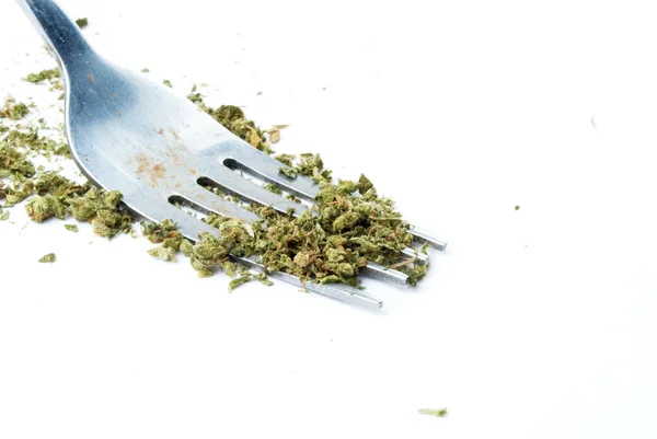 Närbild Marijuana Och Metall Gaffel Vit Bakgrund — Stockfoto