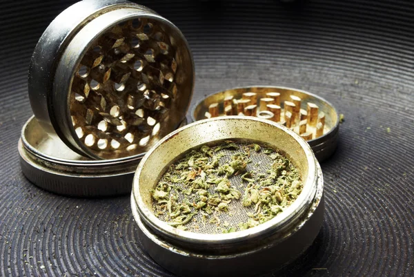 Huumeriippuvuuden Käsite Kannabis Lääkinnällisiin Tarkoituksiin — kuvapankkivalokuva