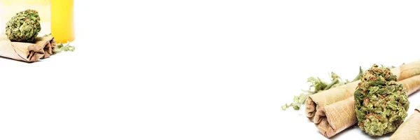 การประกอบแบบแนวค ดของก ญชาท แยกก นบนพ นหล ขาว — ภาพถ่ายสต็อก
