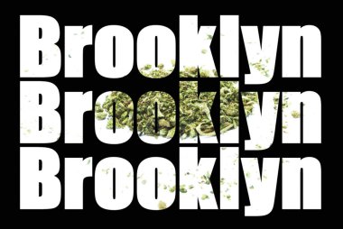 Siyah arka plan üzerinde marihuana içinde Brooklyn yazıtlar
