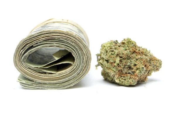 Marihuana y dinero —  Fotos de Stock