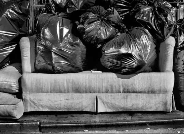 Imagen Blanco Negro Las Bolsas Basura — Foto de Stock