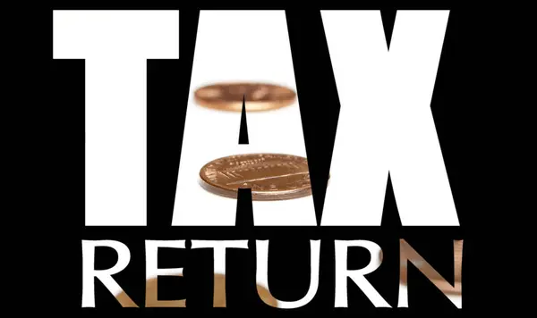 Tax Return Inscription Coins Black Background — Stock Photo, Image