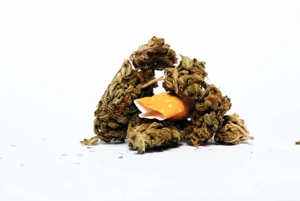 Närbild Syn Torkad Marijuana Narkotikamissbruk Koncept Medicinsk Marijuana Concept — Stockfoto