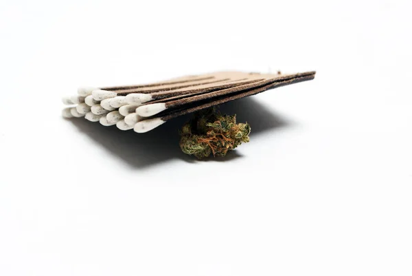 Концептуальный Состав Мамарихуаны Изолирован Белом Фоне — стоковое фото