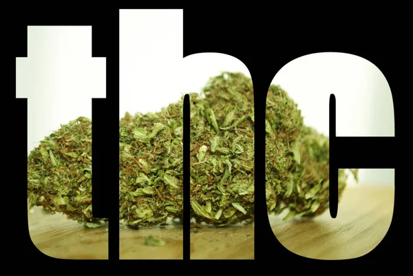 Thc Bokstäver Svart Bakgrund Med Marijuana — Stockfoto