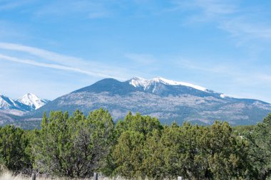 Dağların manzarası, doğal arkaplan