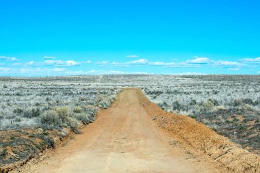 Issız alan, doğal arka plan