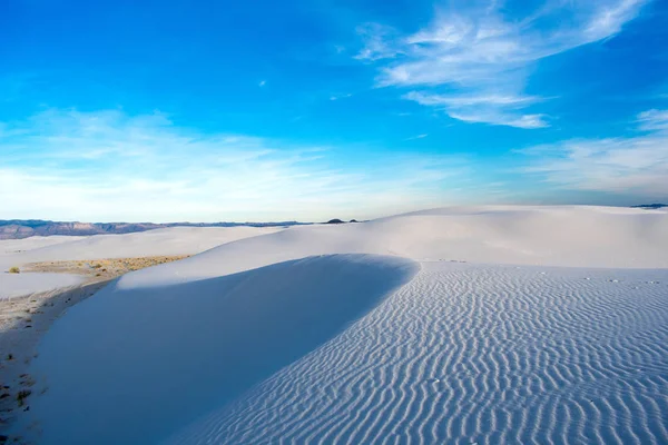 Prachtige Woestijn Landschap Onder Blauwe Bewolkte Hemel — Stockfoto