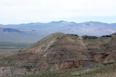 Kayalık dağlar arka plan, doğa manzara