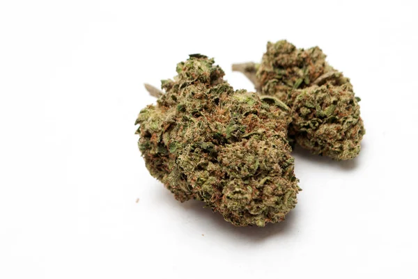 Marihuana Sobre Fondo Blanco Concepto Drogadicción Concepto Marihuana Medicinal —  Fotos de Stock