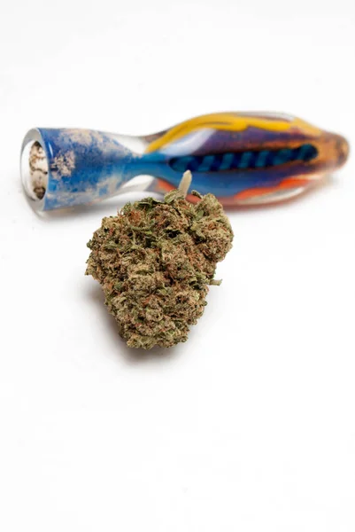 Marijuana Pipe Fumer Sur Fond Blanc Concept Toxicomanie Concept Marijuana — Photo