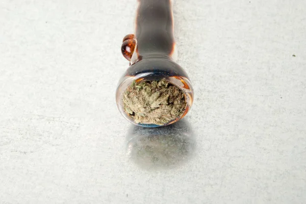 Marihuána Dohányzás Cső Kábítószerfüggőség Fogalma Orvosi Marihuána Koncepció — Stock Fotó