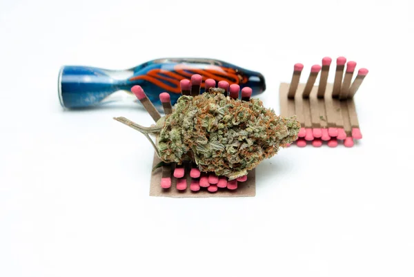 Dried Marijuana Smoking Pipe Matches Drug Addiction Concept Medical Marijuana — Stock Photo, Image