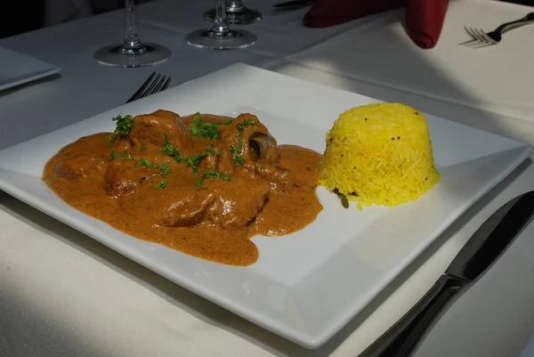 Arroz Con Carne Estofada Champiñones —  Fotos de Stock