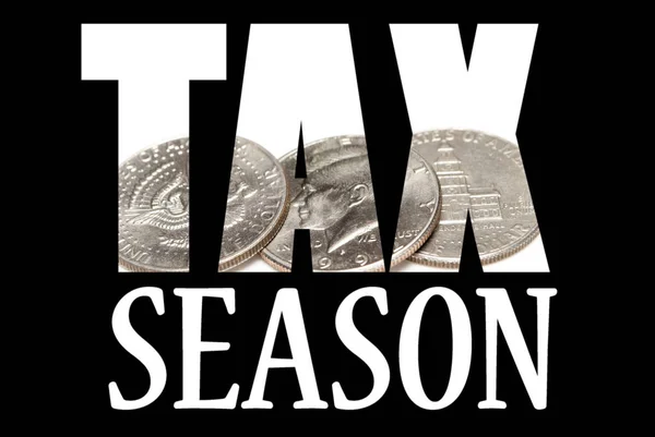 Податковий Сезон Напис Монетами Всередині Чорному Тлі — стокове фото