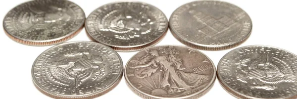 货币和货币 白色背景上的硬币 — 图库照片