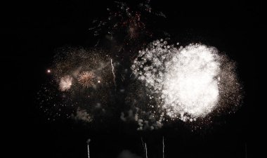 Havai Fişek Kutlama, Parlak Renkler Patlama 