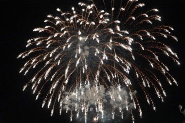 Havai Fişek Kutlama, Parlak Renkler Patlama 