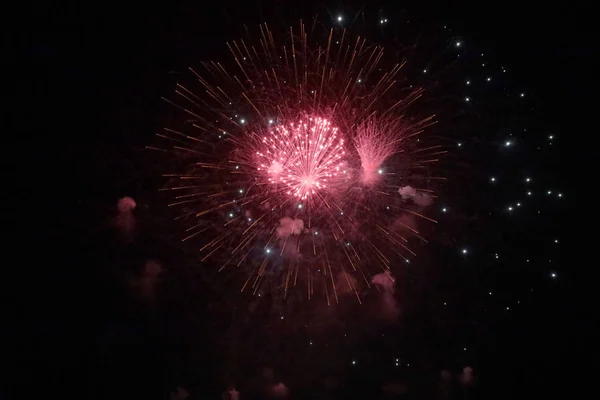 花火のお祝い 明るい色の爆発 — ストック写真