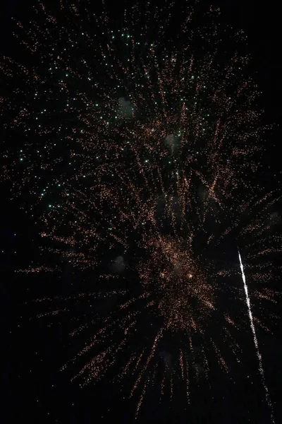 Celebração Fogos Artifício Explosão Cores Brilhantes — Fotografia de Stock