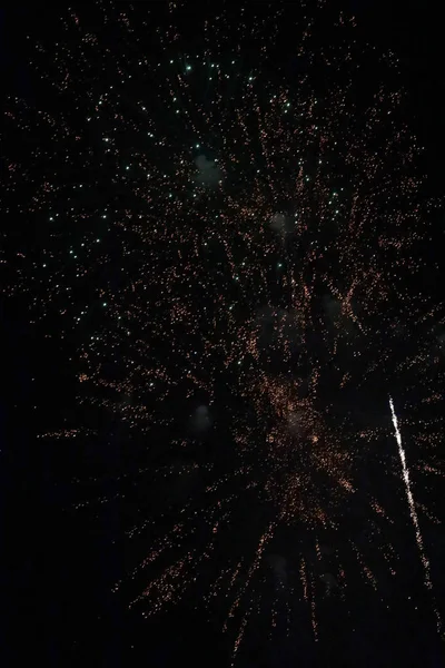Fuegos Artificiales Celebración Explosión Colores Brillantes —  Fotos de Stock