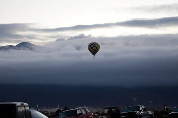 Balon Ogrzane Powietrze Niebie — Zdjęcie stockowe