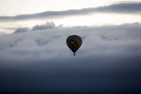 Heißluftballon Himmel — Stockfoto