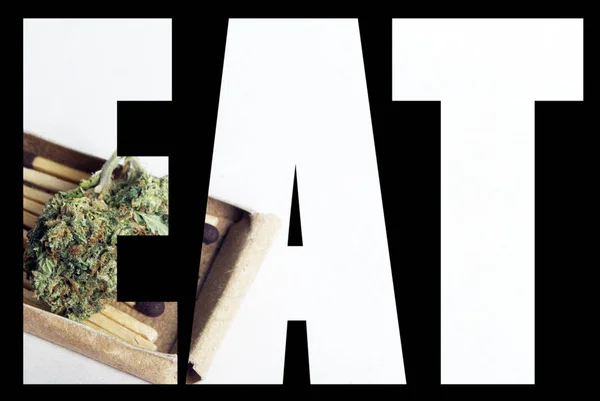 Comer Inscripción Con Marihuana Interior Sobre Fondo Negro — Foto de Stock