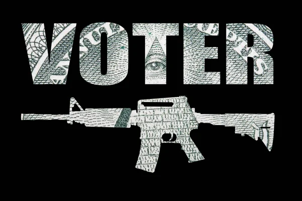 枪和钱代表美国的枪击案美国美元钞票和选民题词细节的自动枪的形状 — 图库照片
