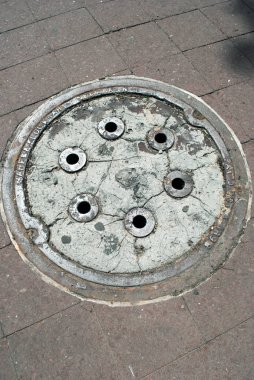 Desenli metalik sokak plakası