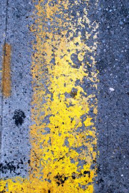 İşaretli dokulu yol yüzeyi