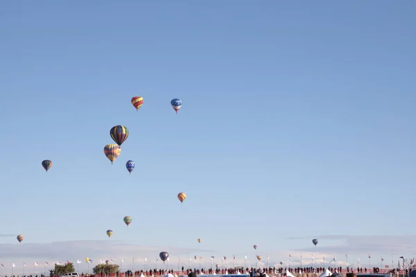 Balões Quente Coloridos Voando Céu — Fotografia de Stock