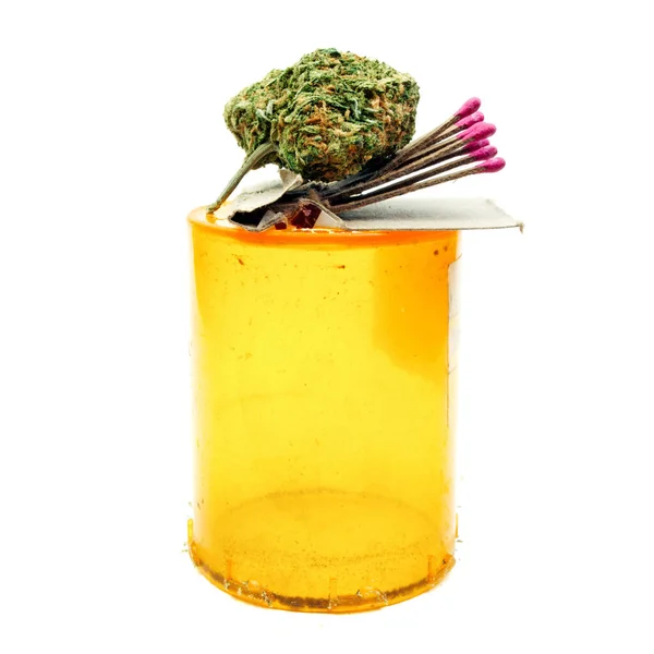 Medical Marijuana Cannabis Buds Prescription Pill Bottle — Stock Photo, Image