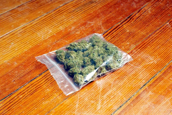 Τσάντα Ζιζανίων Μαριχουάνα Στο Παρασκήνιο Κοντινό Πλάνο — Φωτογραφία Αρχείου