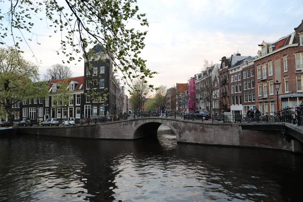 Ряд Автентичних Каналів Будинків Амстердамі — стокове фото