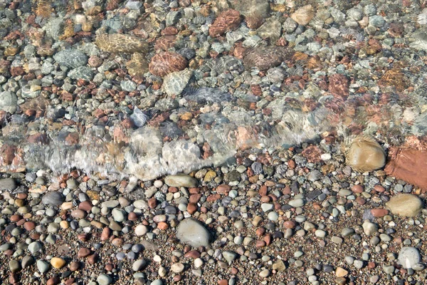 Камни Вода Берегу Красивого Озера — стоковое фото