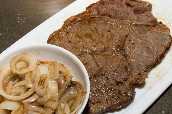 Carne Com Cebola Fundo Close — Fotografia de Stock